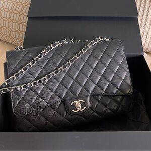 BRAND NEW AUTHENTIC Jumbo Chanel Classic Handbag! Caviar Black! ALL TAGS/BOX
